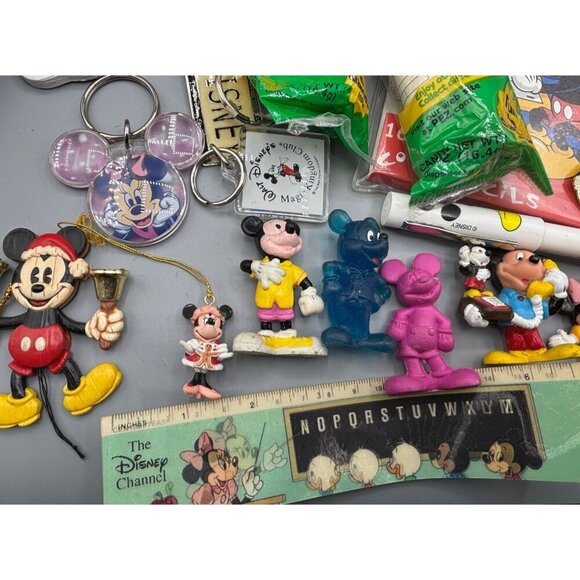 Vtg Lot Disney Collectibles Mickey Minnie Keychains Toys Mug Pouch Figures - Picture 2 of 8